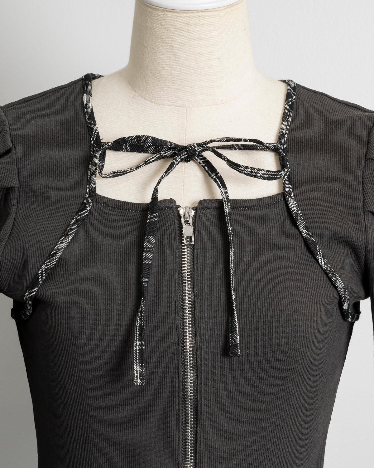 バイカラーチェックカットプリーツワンピース