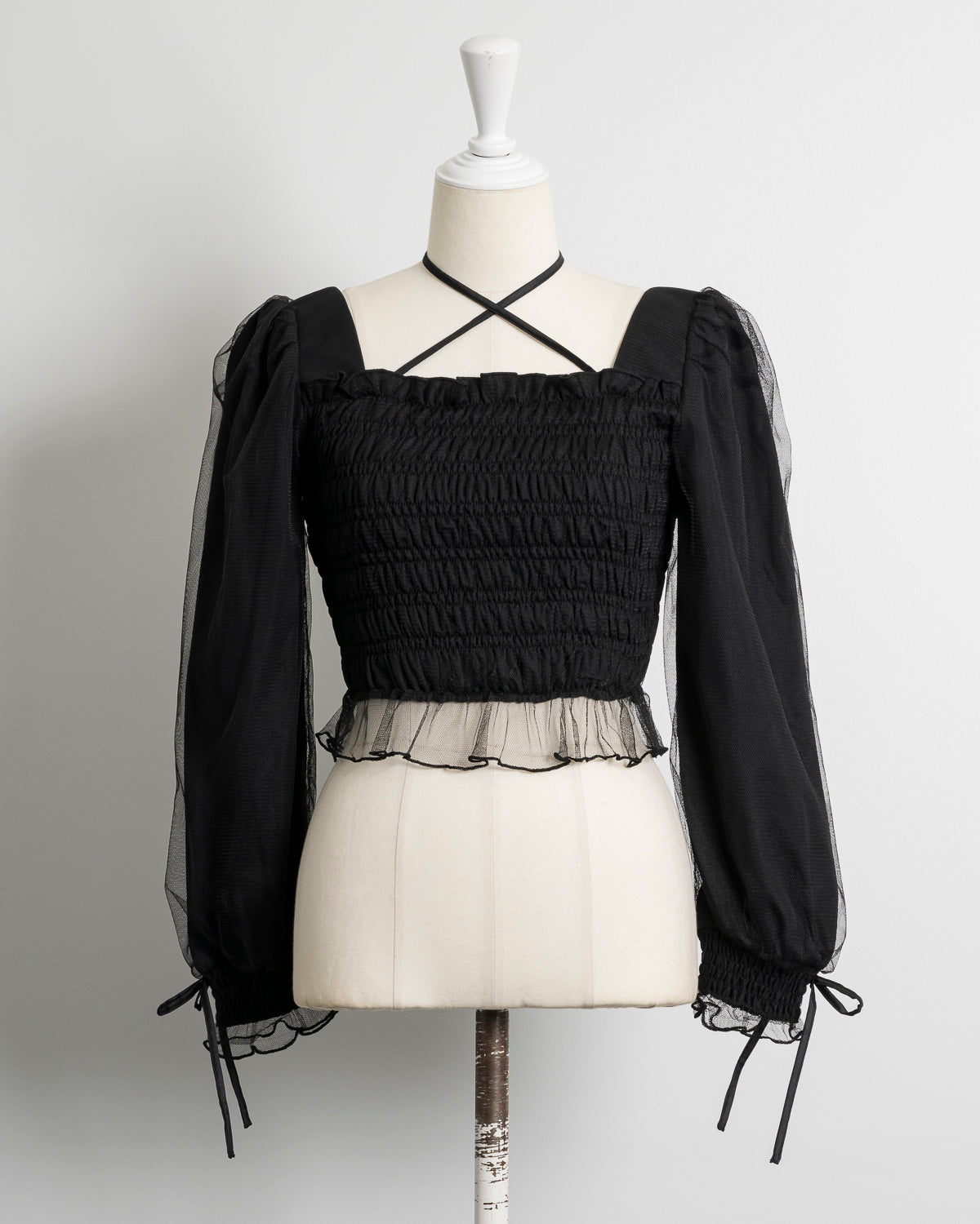 シャーリングチュール長袖フリルブラウス – pium