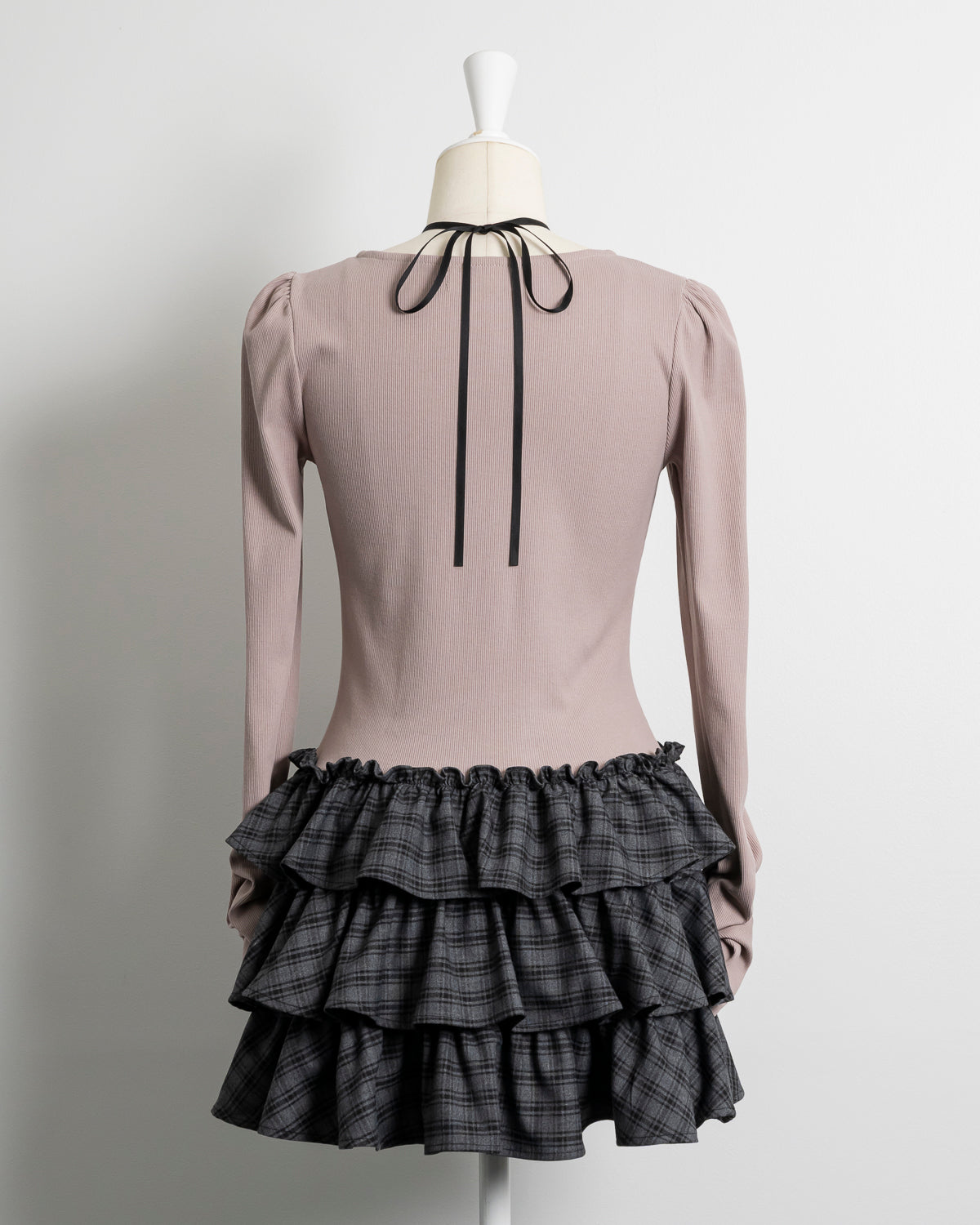 RT-100234様【新品】pium ラウンドフリルティアードリブワンピース ラウンドフリルティアードリブワンピース – pium