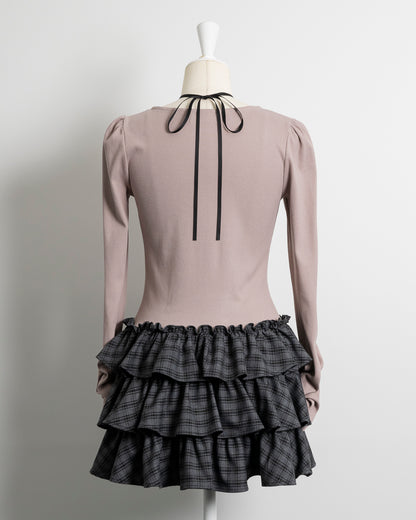 ラウンドフリルティアードリブワンピース