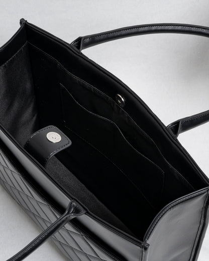 フロントフリルキルティングトート