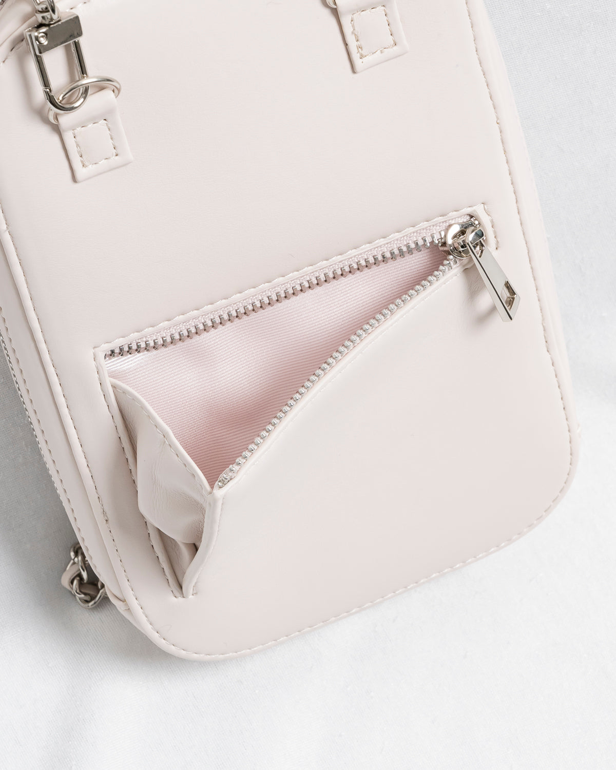 フロントリボンキルティングフォンホルダー