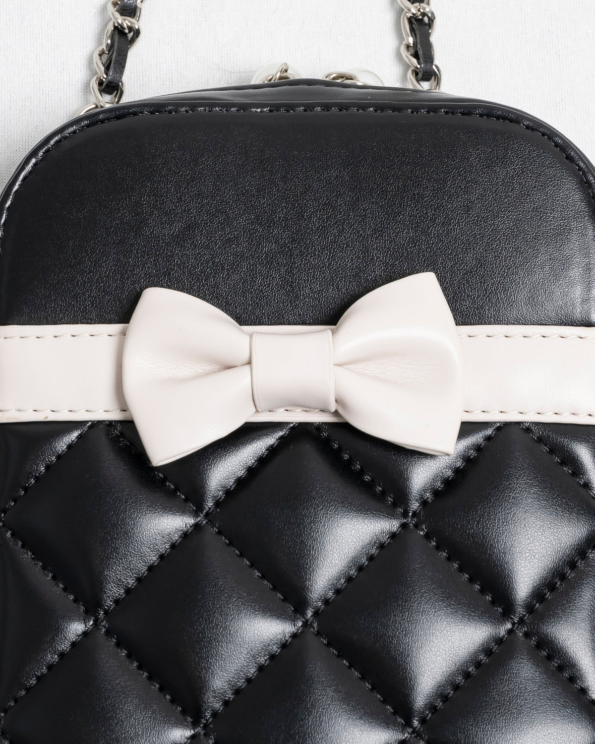 フロントリボンキルティングフォンホルダー