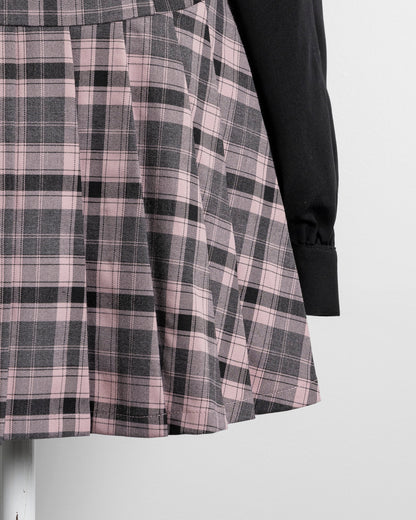 カットアウトレイヤードプリーツミニワンピ