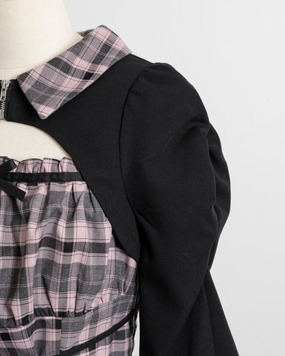 カットアウトレイヤードプリーツミニワンピ