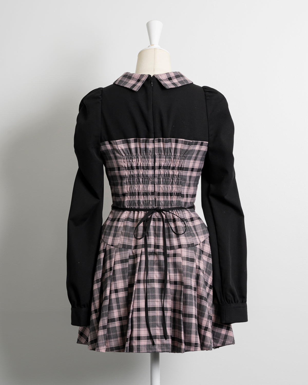 カットアウトレイヤードプリーツミニワンピ – pium