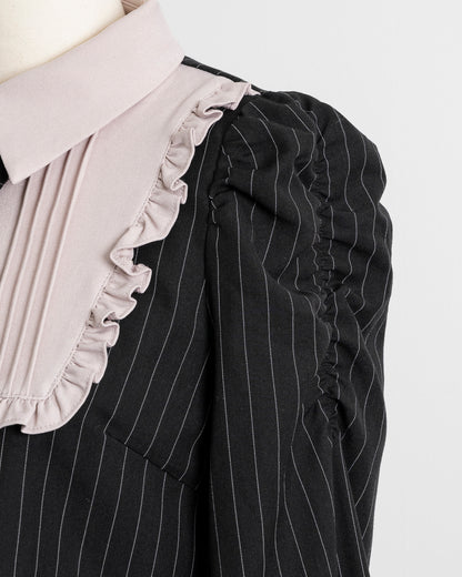 ネクタイ付きスクエアフリル長袖トップス