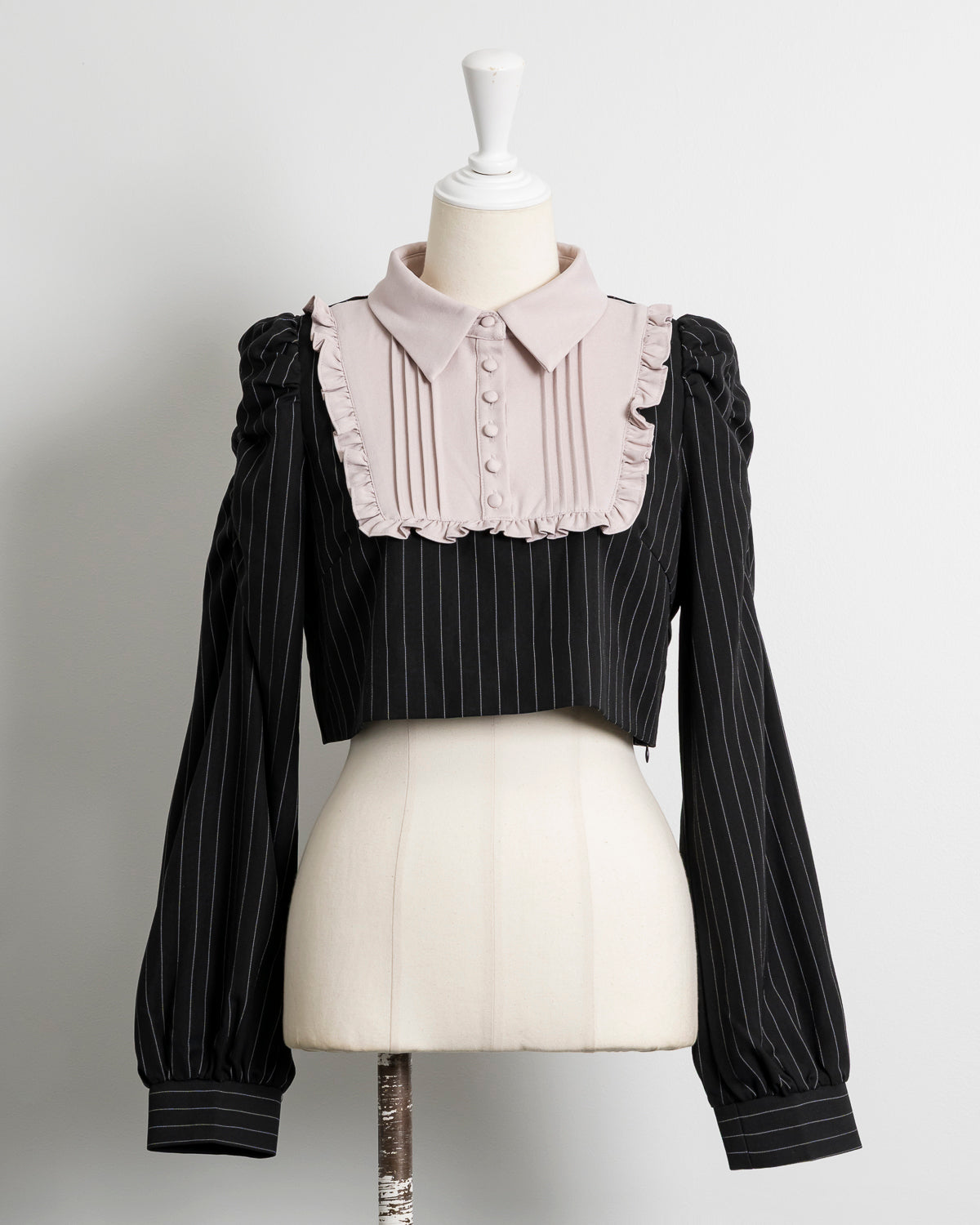 ネクタイ付きスクエアフリル長袖トップス – pium