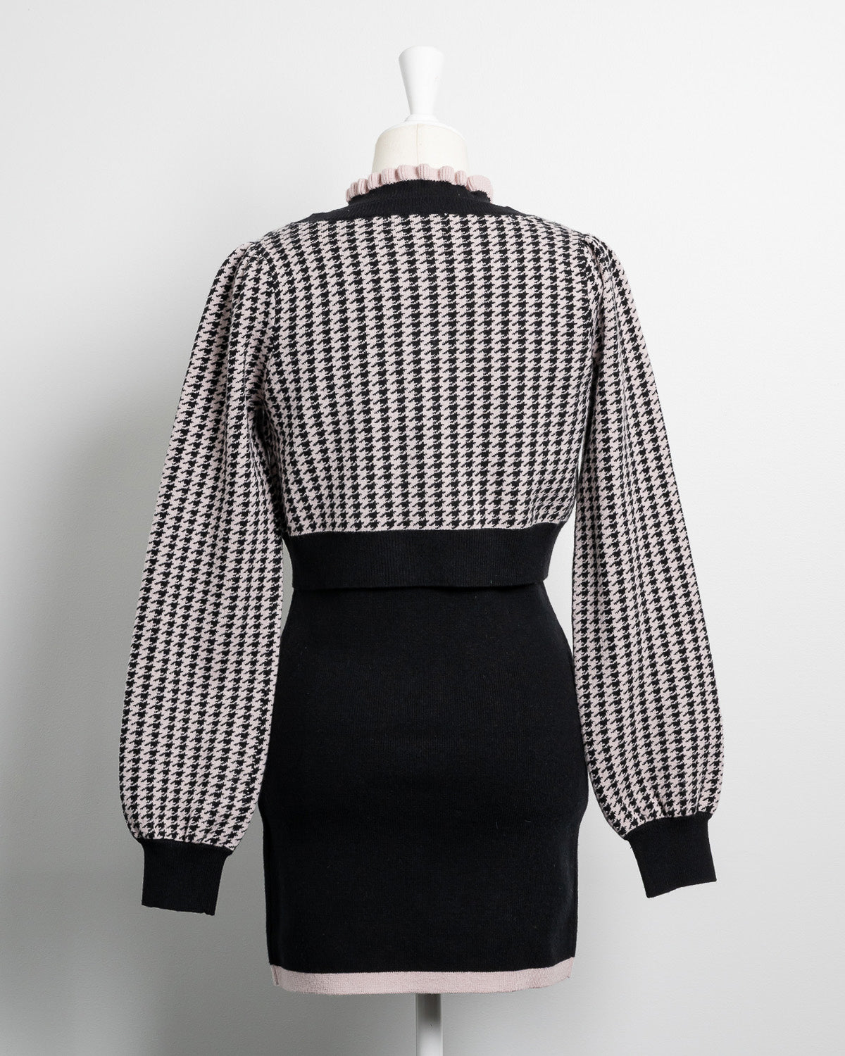 ビジューリボンニットワンピセット – pium