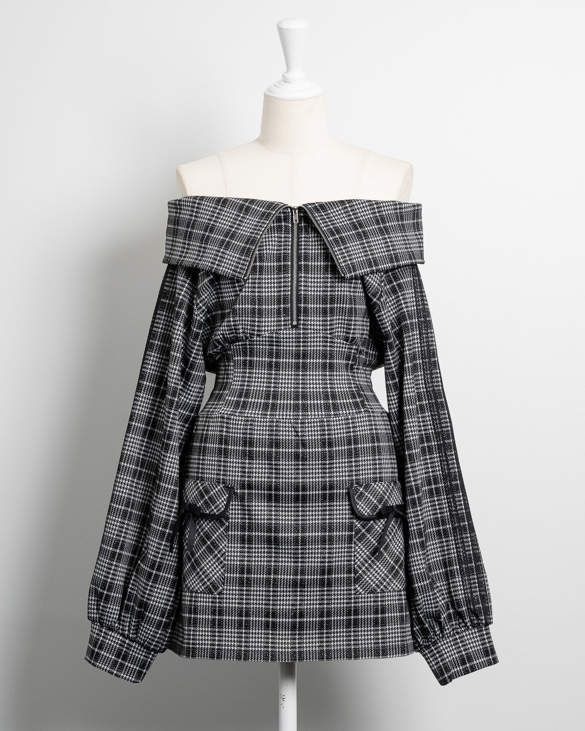 レースラインチェックカットワンピース – pium