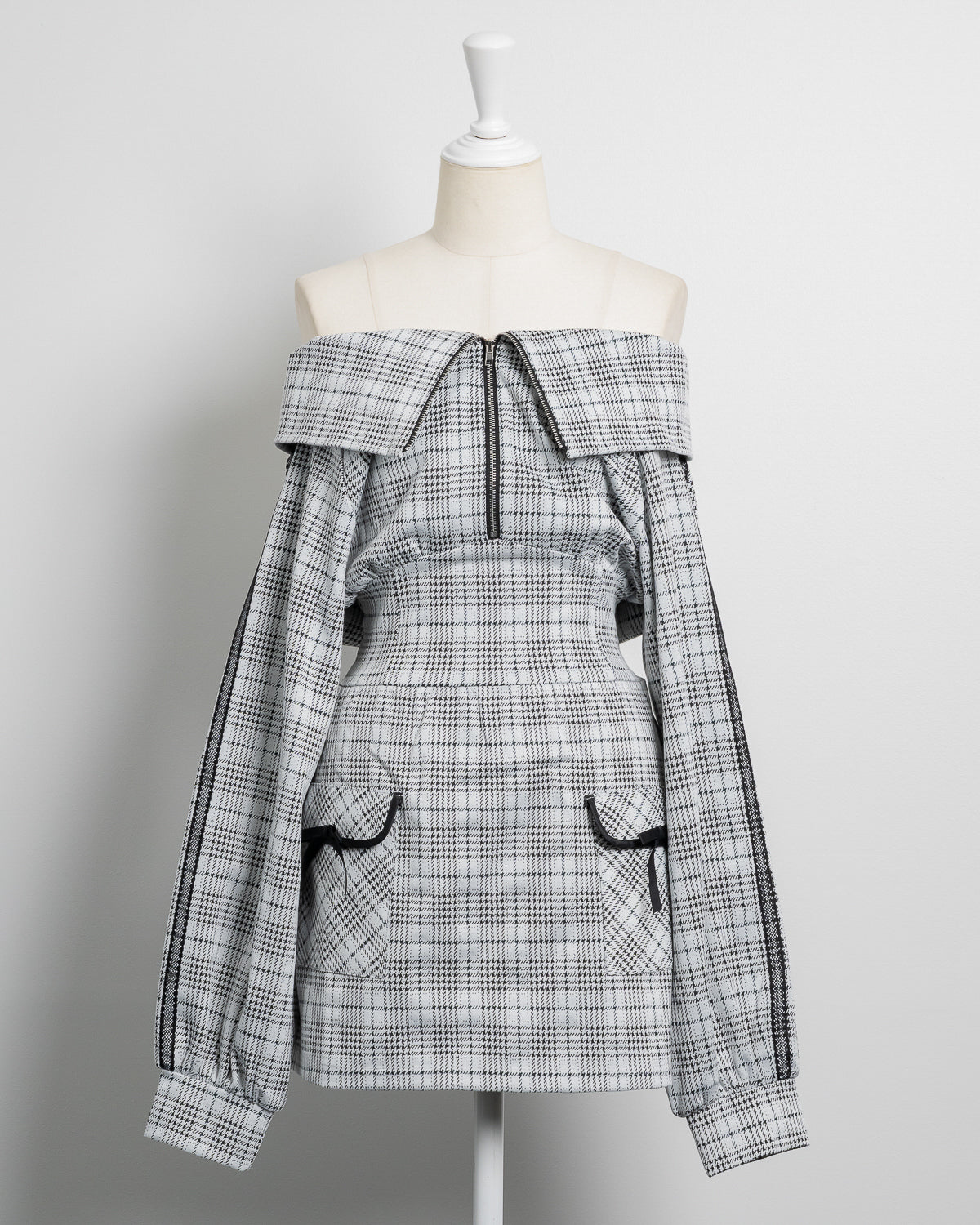 カラー：ホワイトチェック