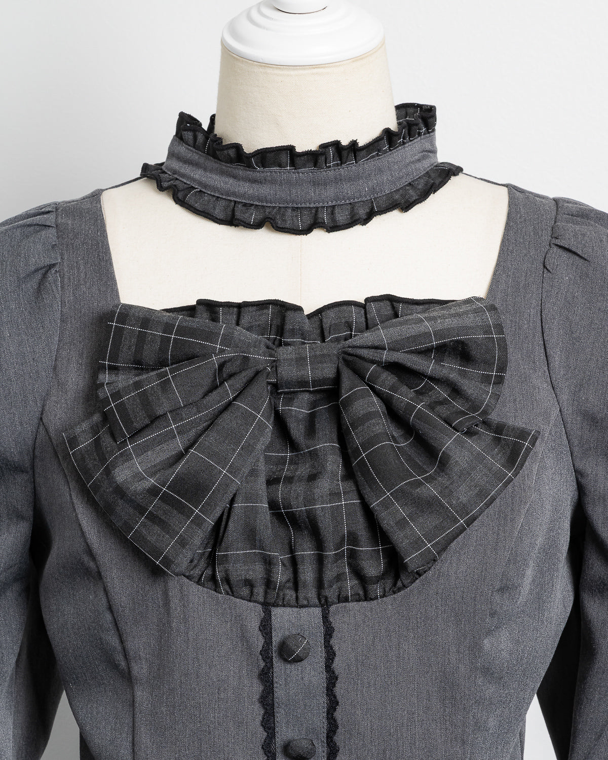 カラー：チャコール