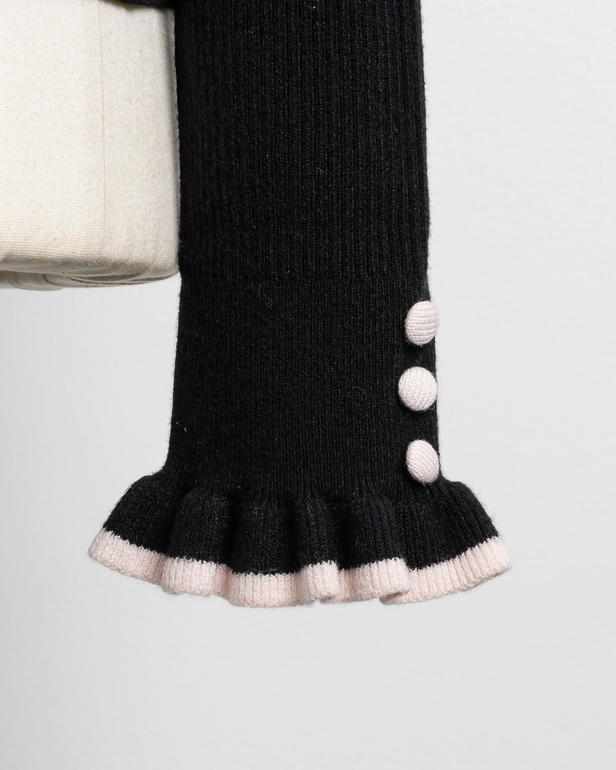 プチタートルフリルリブニットトップス