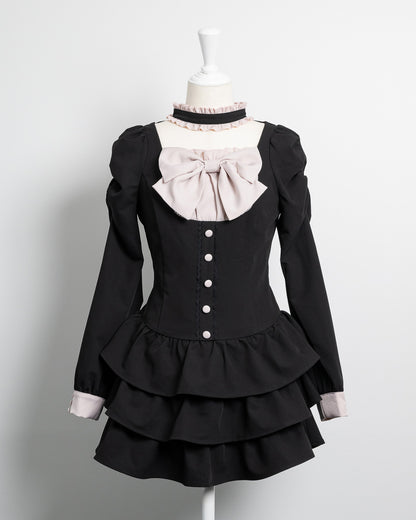 カラー：ブラック×ピンク