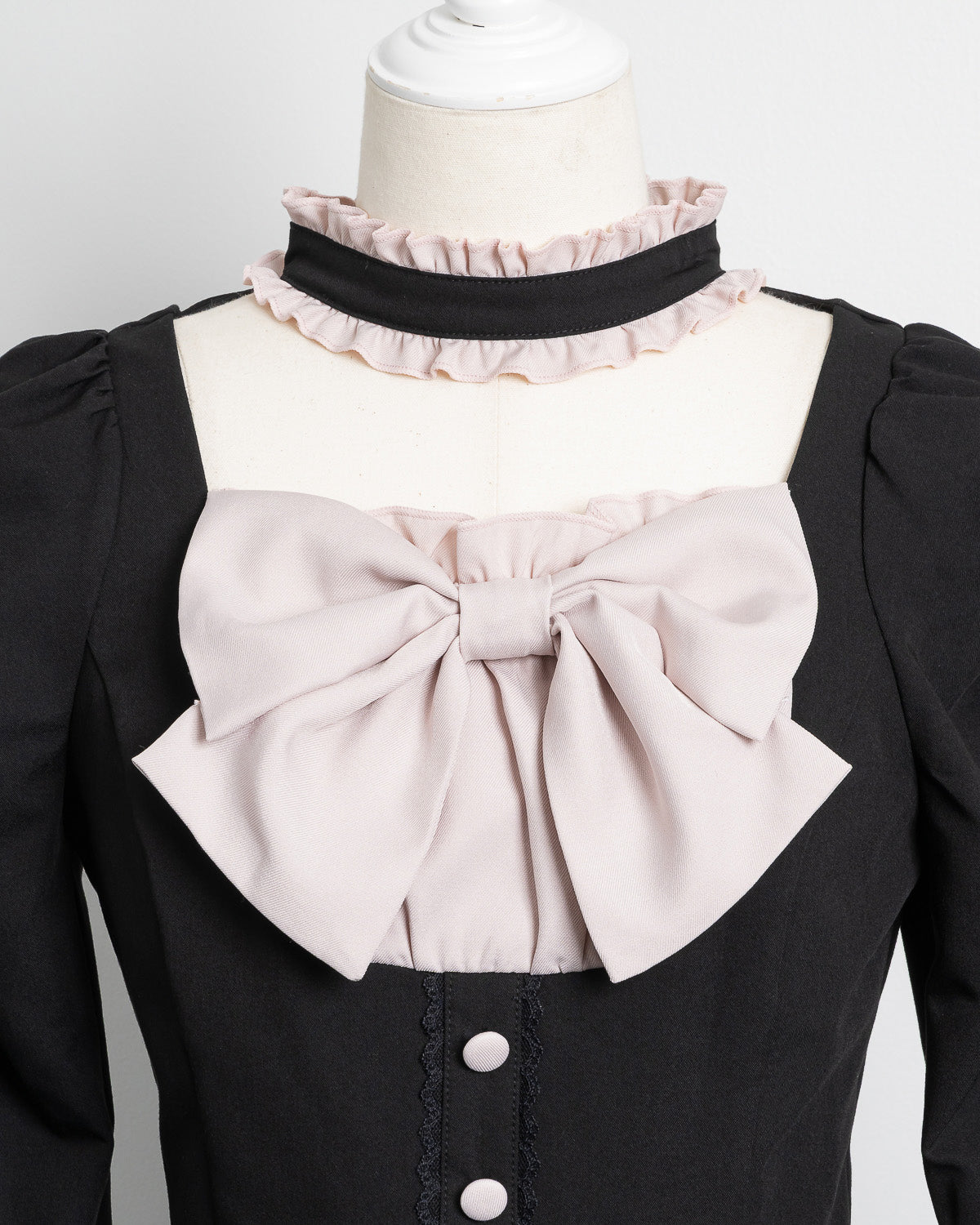 フロントリボンチョーカーティアードミニワンピ – pium