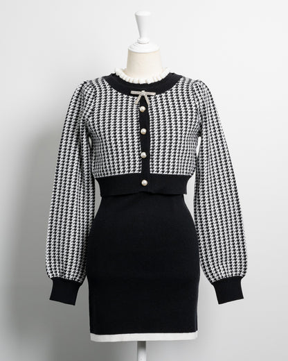 カラー：ブラック×ホワイト