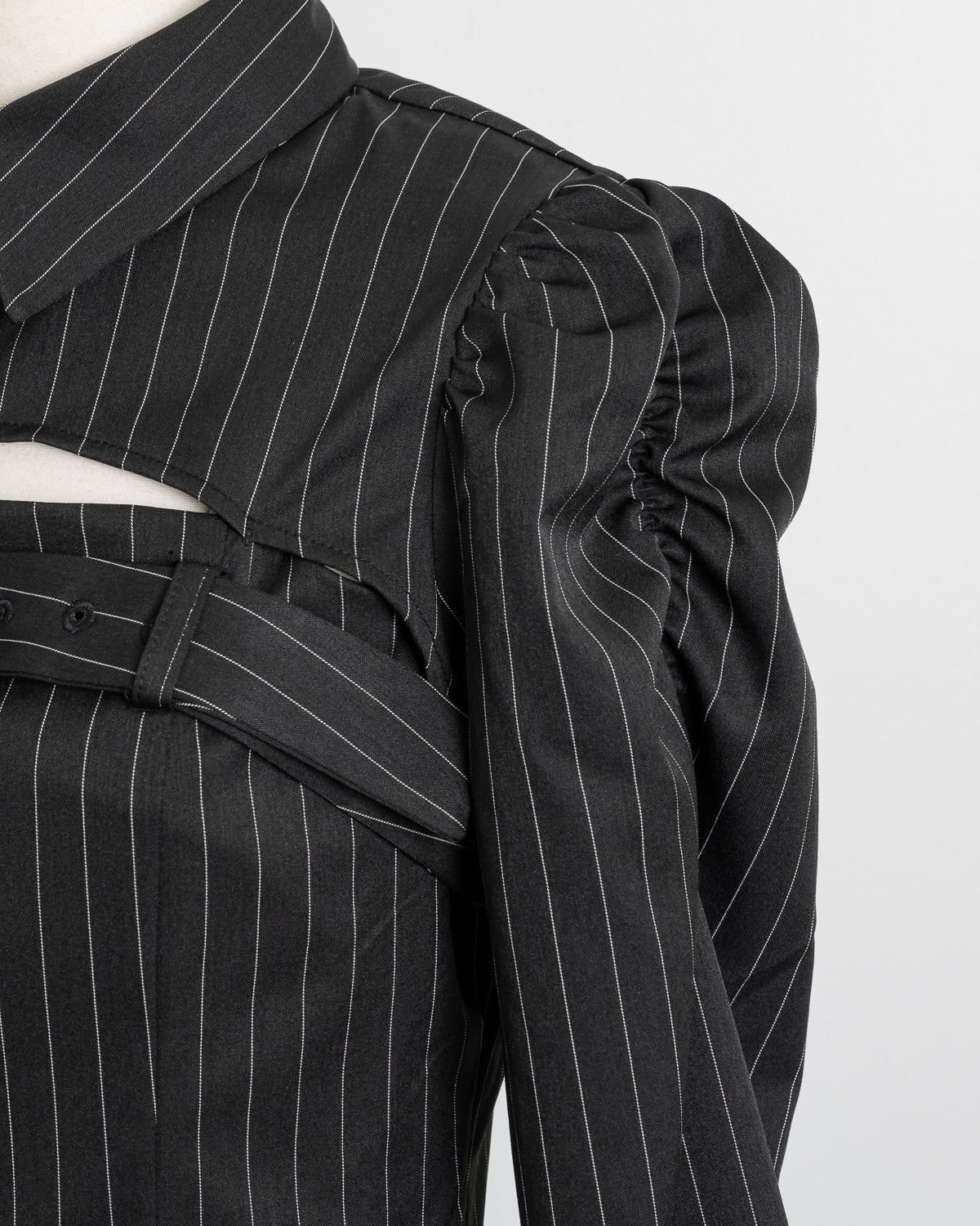 ベルトストライプ長袖ワンピース – pium