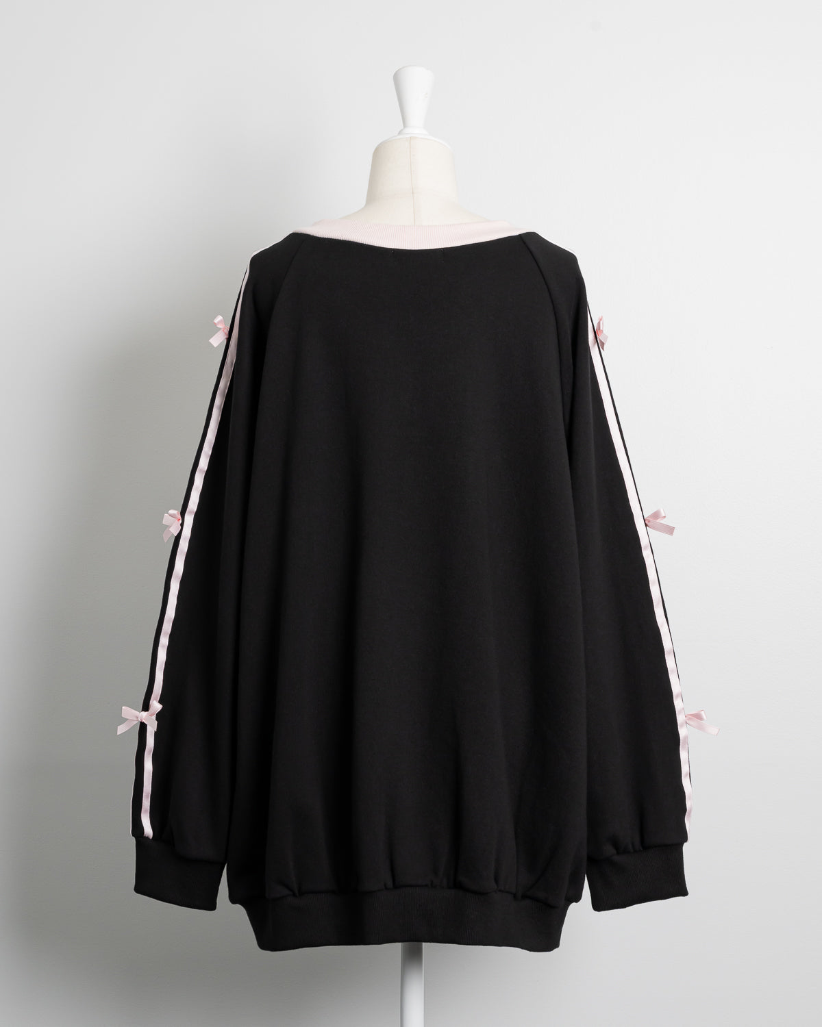 ビジューロゴリボンオーバーサイズスウェット