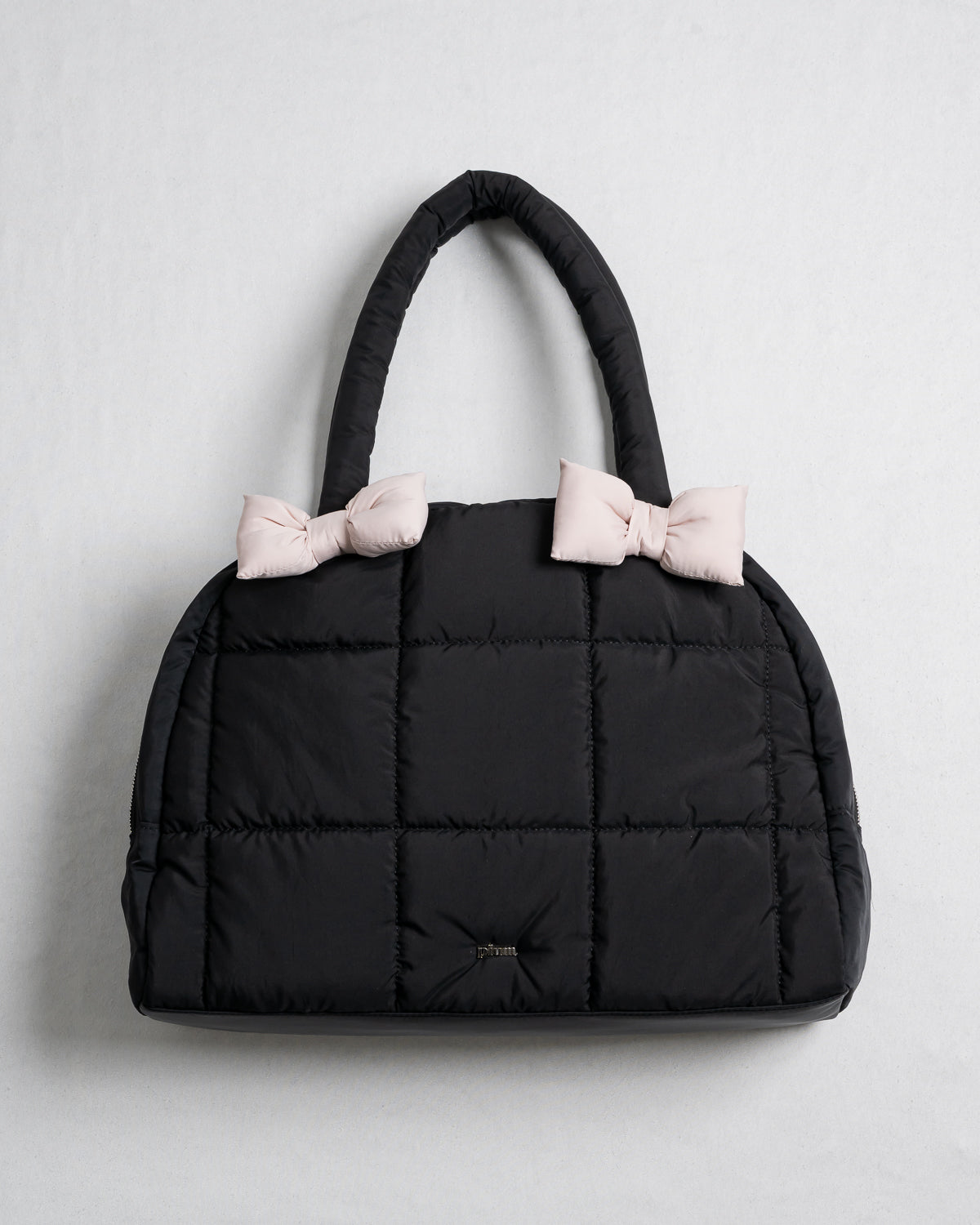 カラー：ブラック