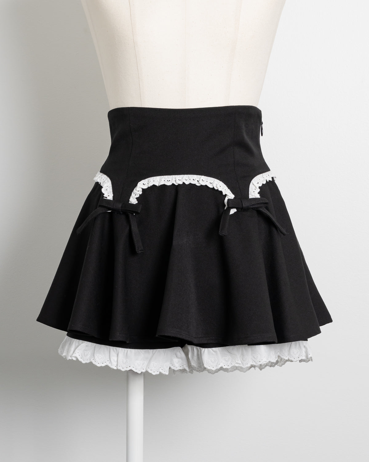 カラー：ブラック