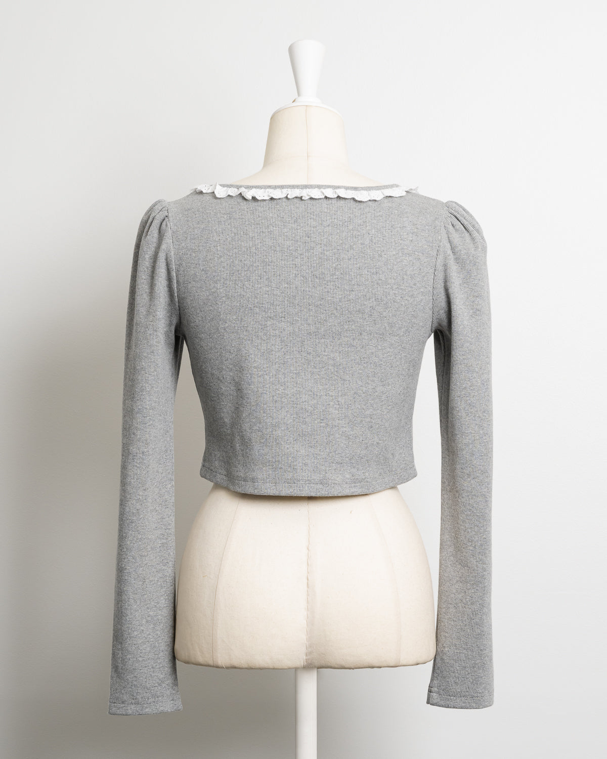 ❤︎pium ヨーク切替ドーリーカットソー　グレー ヨーク切替ドーリーカットソー – pium