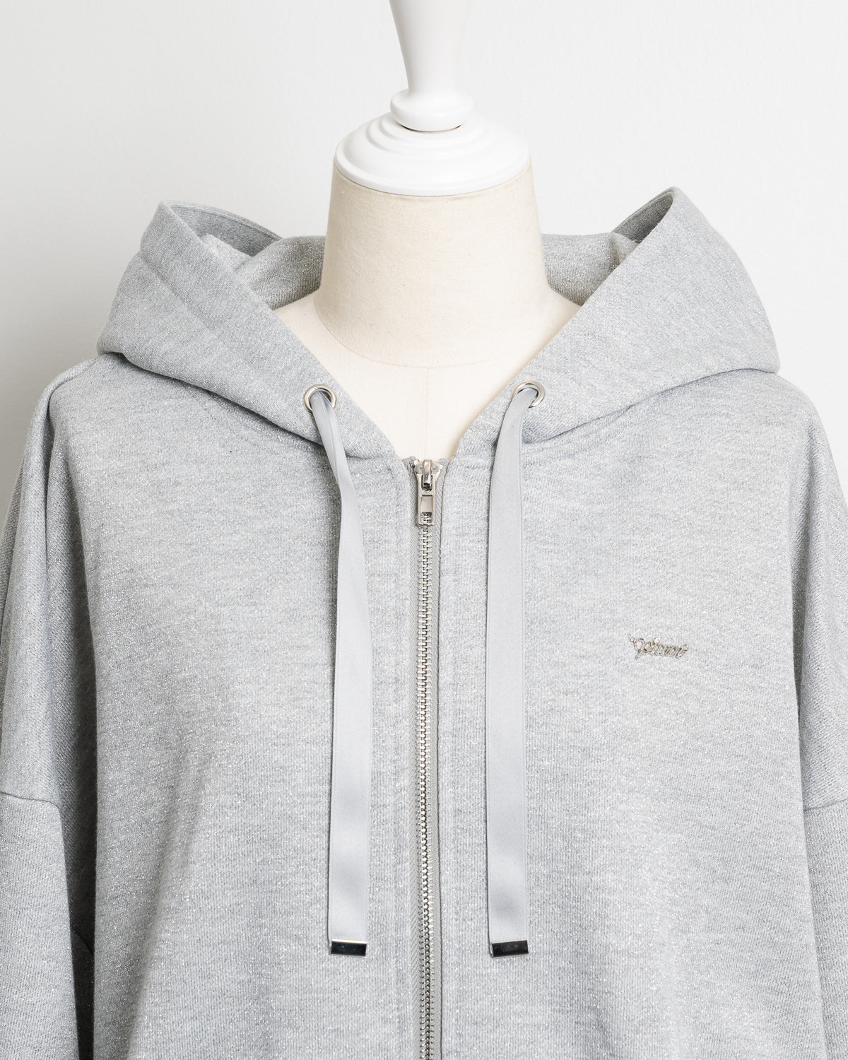 ビジュープリントラメジップパーカー