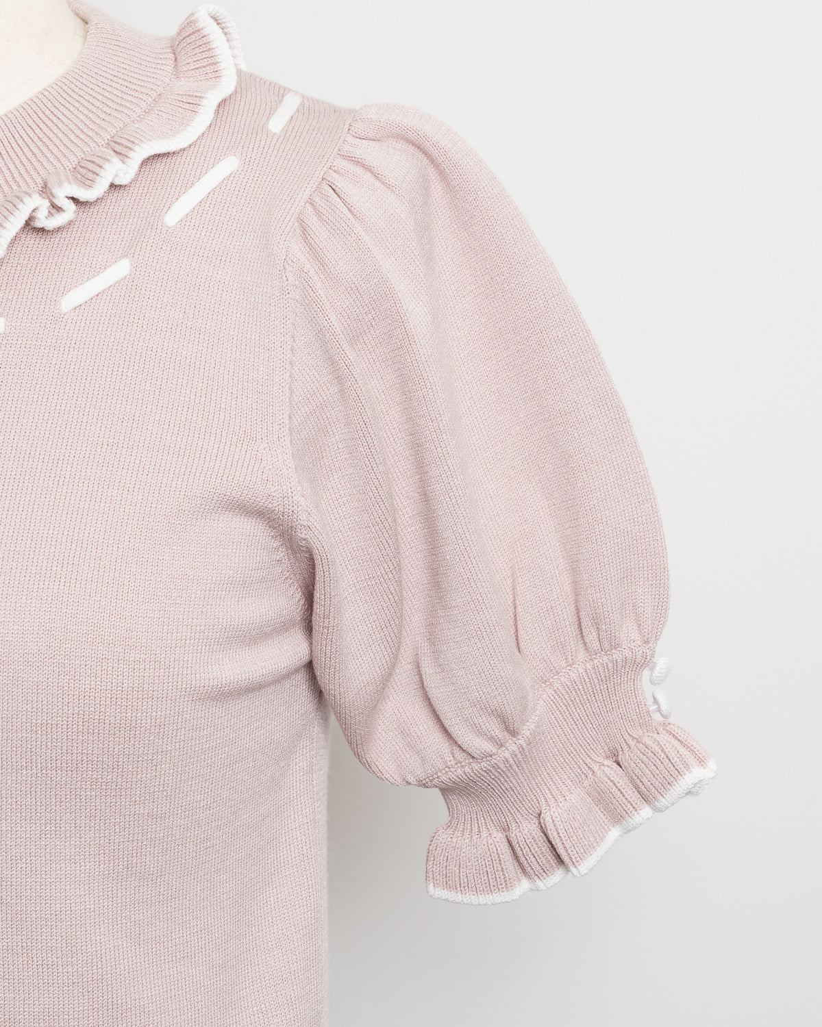 ハイネックフリルリボンパフニット