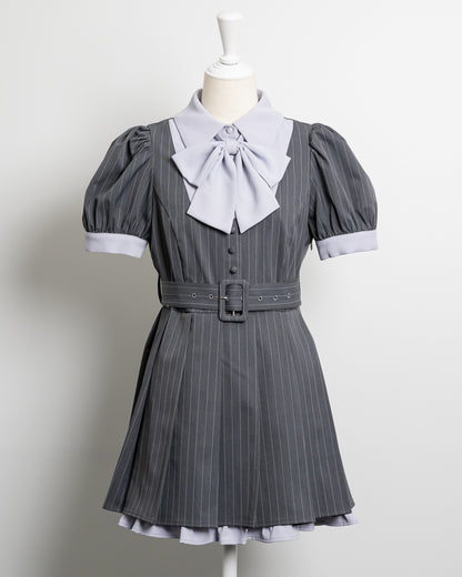 カラー：グレーストライプ