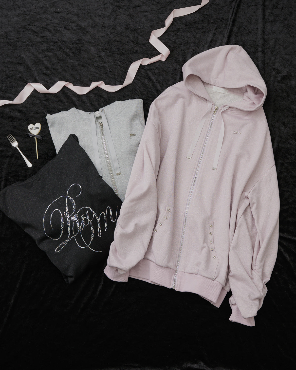 ビジュープリントラメジップパーカー