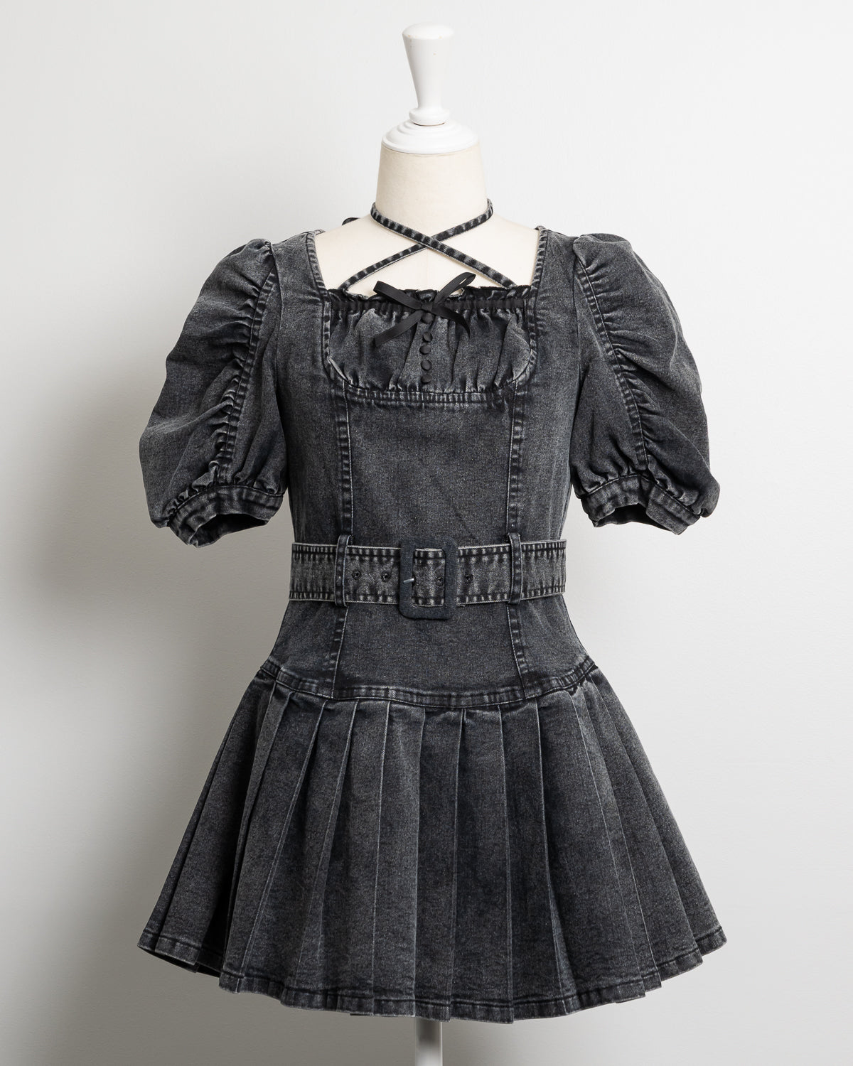 カラー：ブラックデニム