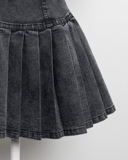 ヨーク切替ベルト付きプリーツミニワンピース