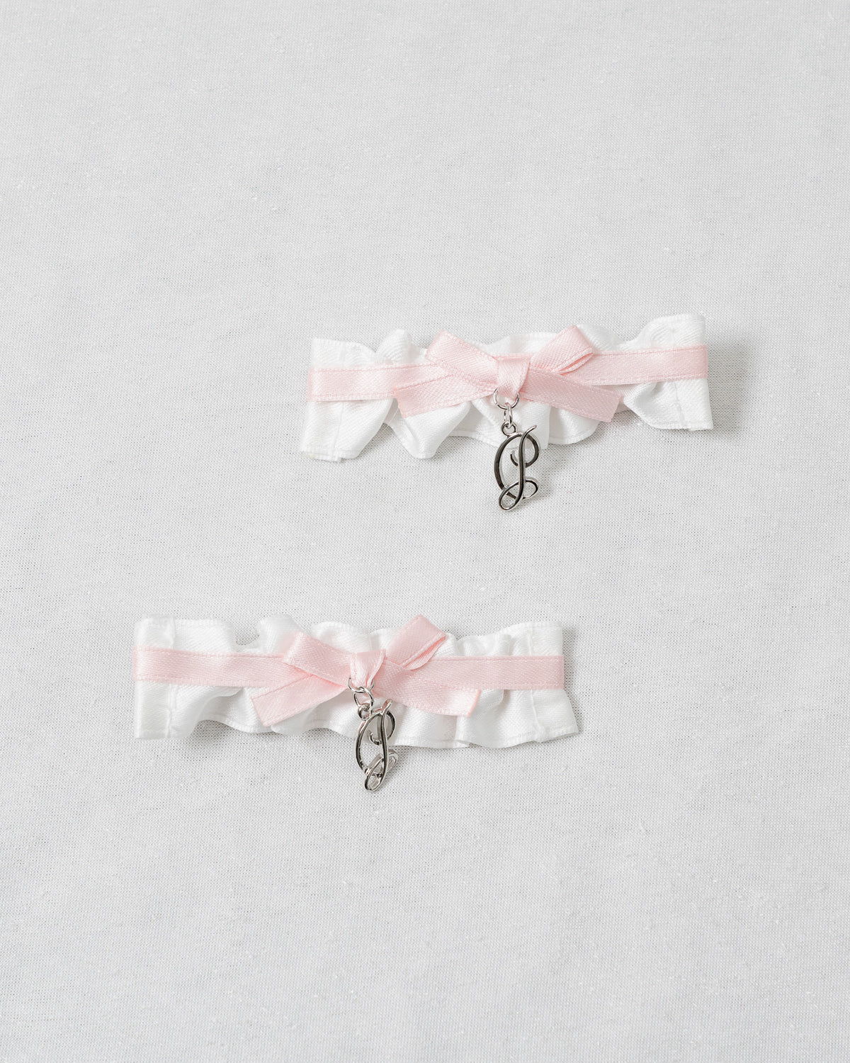 Baby Milk ハンドクリーム×フリルリボンヘアクリップセット