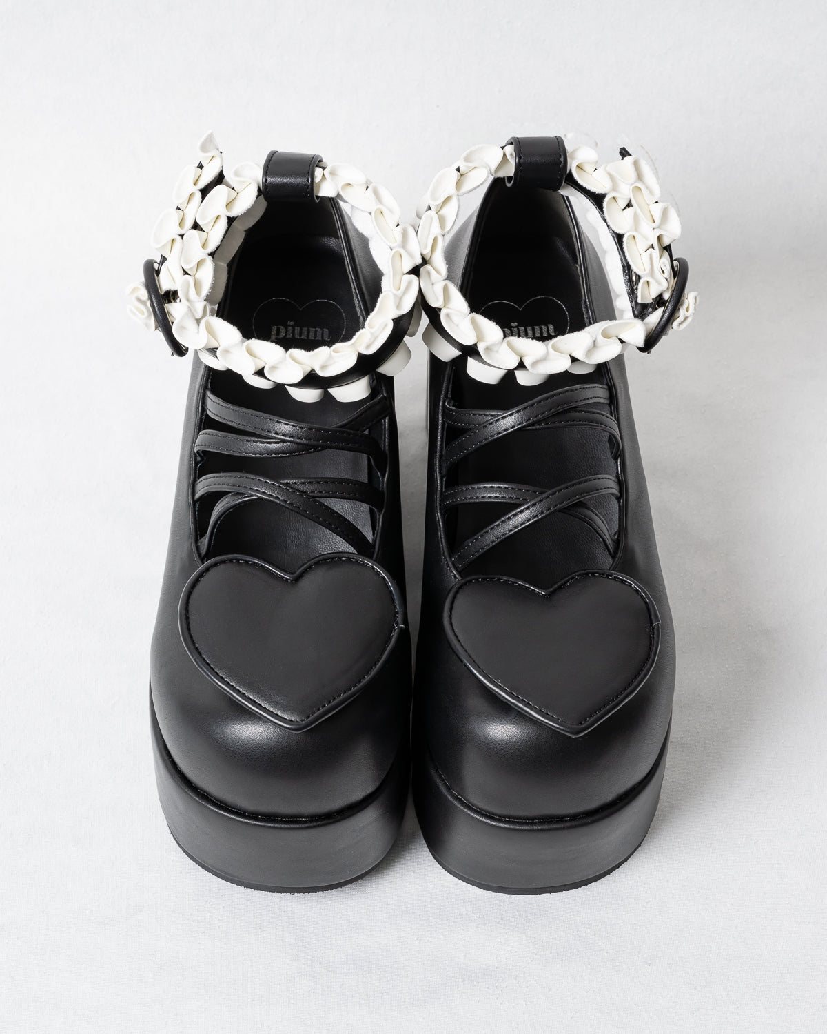 pium レースフリルエナメルパンプス フリルベルトレースアップ厚底パンプス – pium