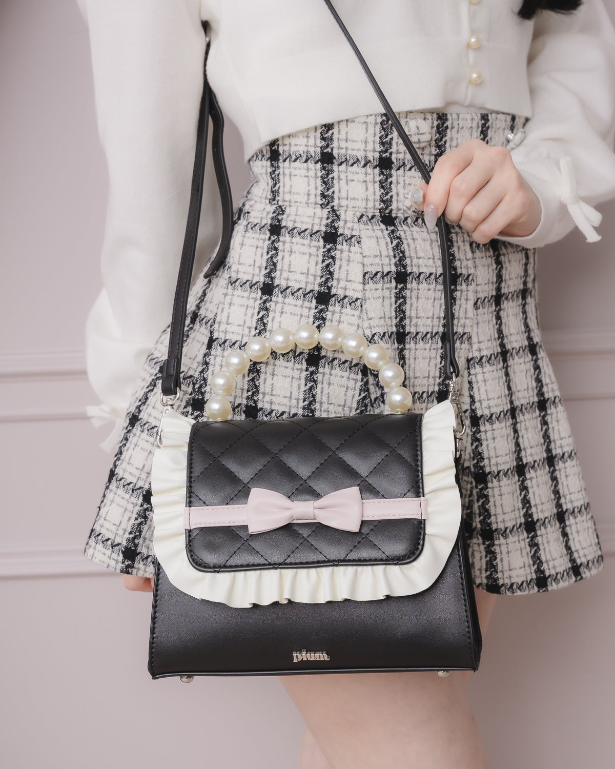 カラー:ブラック×ピンク