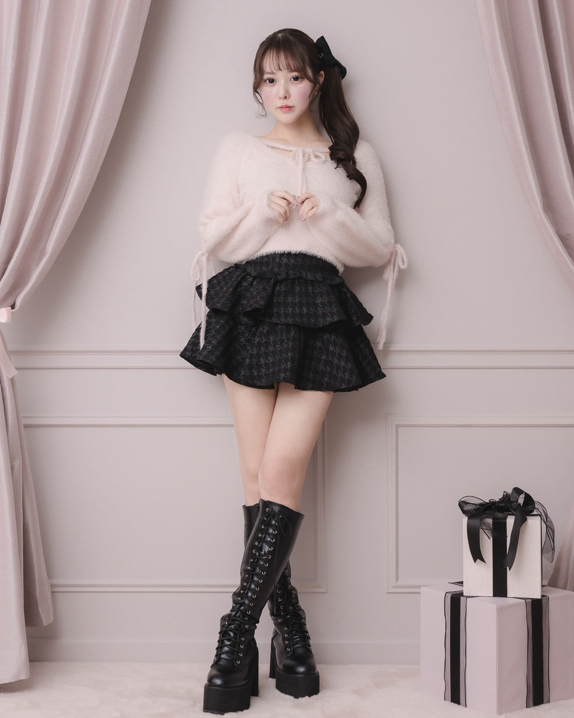 テープリボンラメフェザーニット – pium