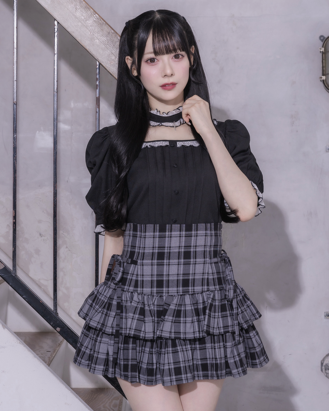 クロスチョーカーフリルブラウス – pium クロスチョーカーフリルブラウス – pium