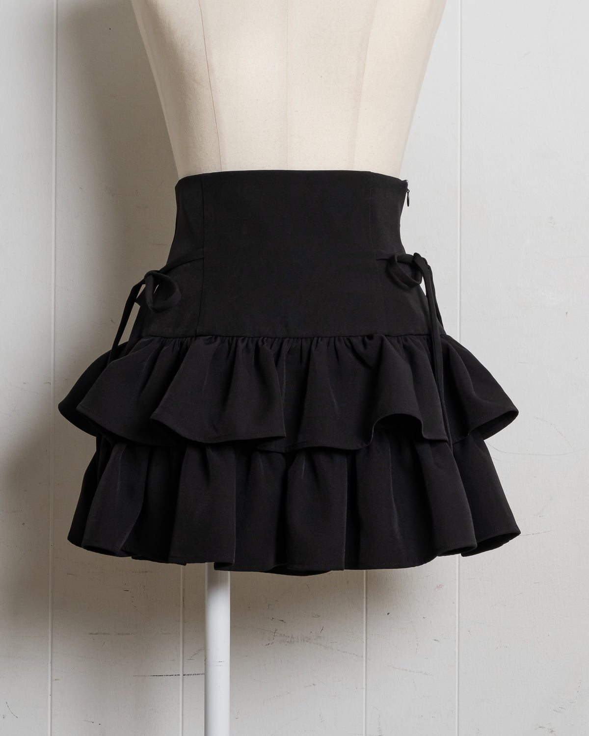 カラー：ブラック