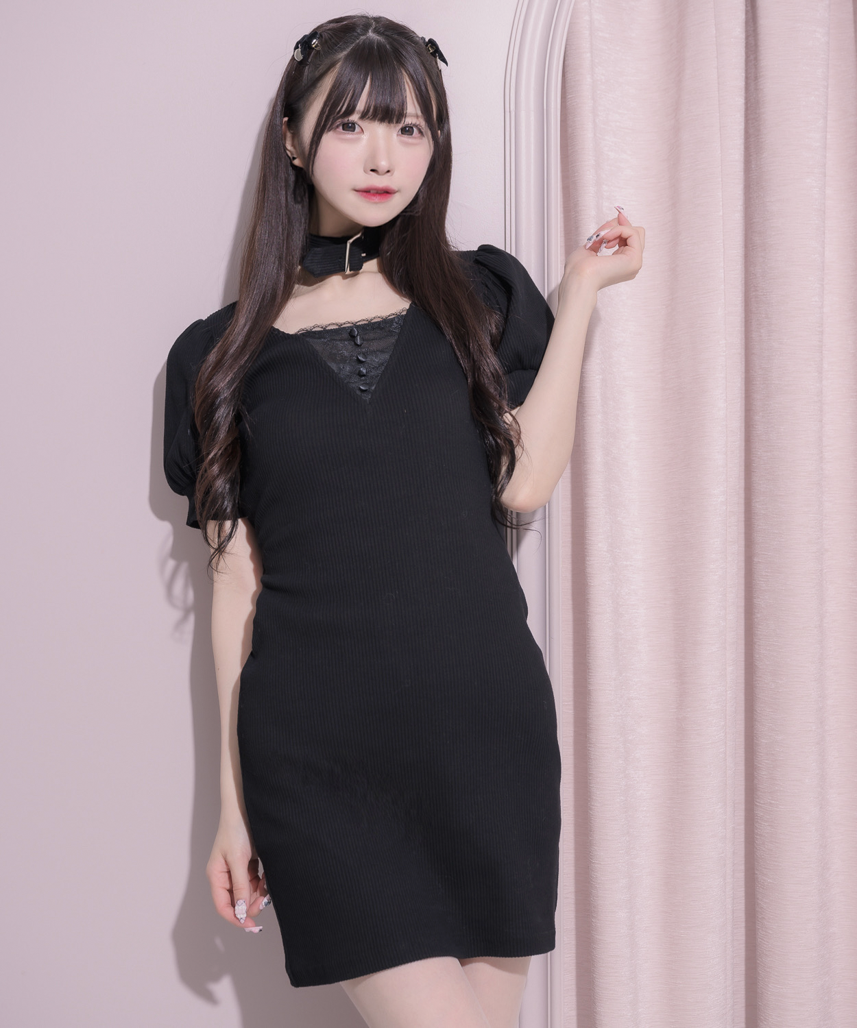 バックリボンチョーカーカットワンピース