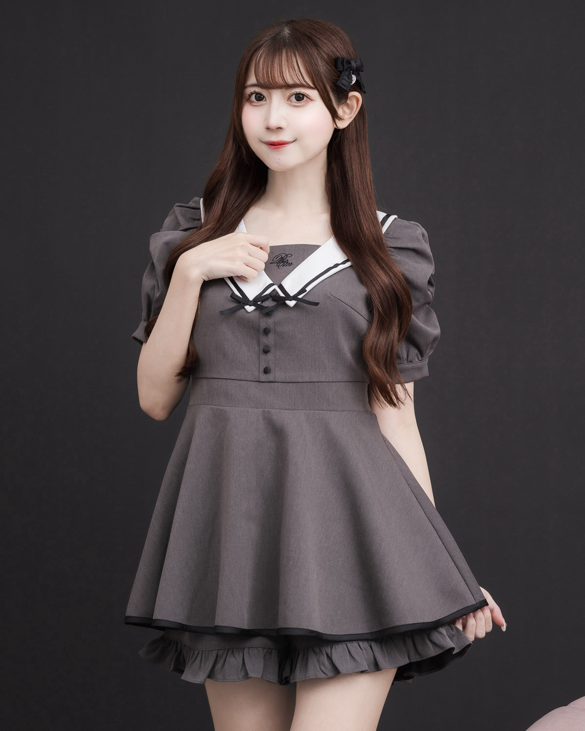 モデル身長：159cm/着用カラー:チャコール