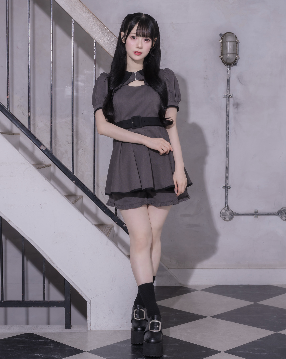 モデル身長：155cm/着用カラー:チャコール