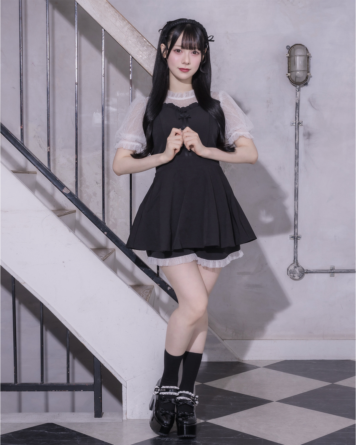 モデル身長：155cm/着用カラー:ブラック