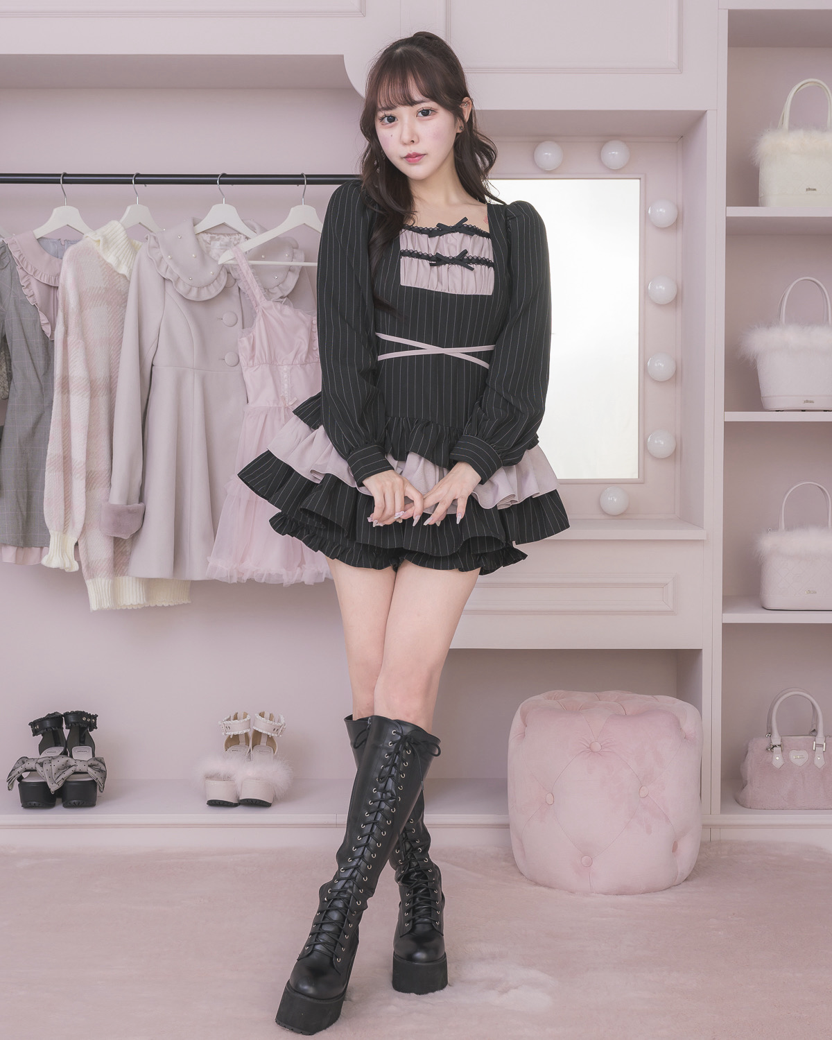 モデル身長:157cm/着用カラー:ブラックストライプ