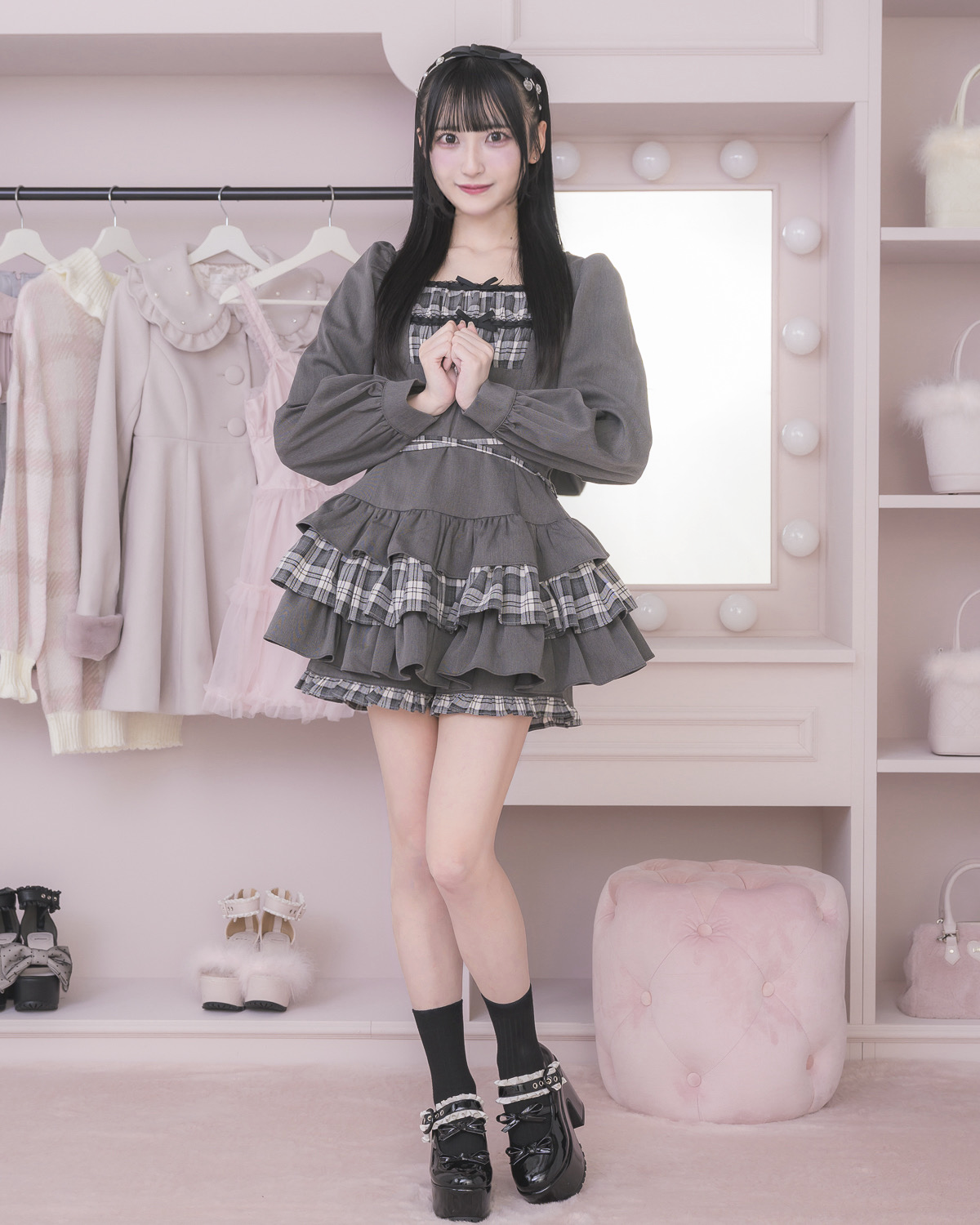 モデル身長:157cm/着用カラー:チャコール