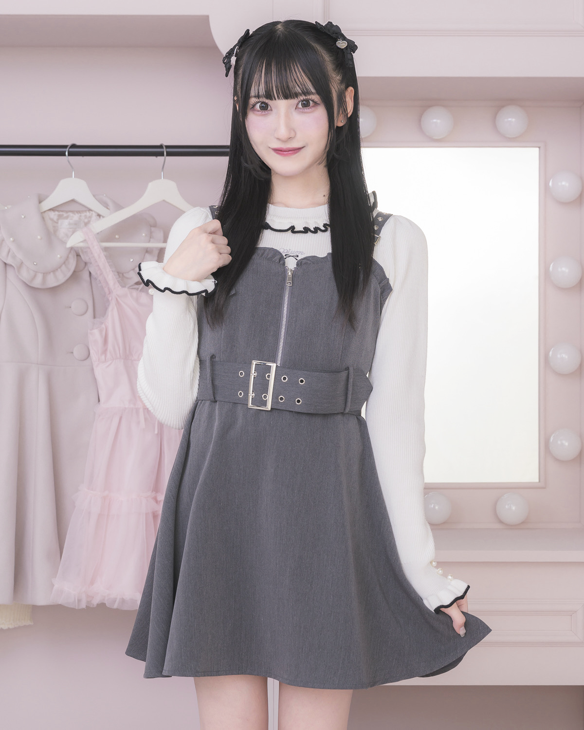 モデル身長:157cm/着用カラー : ホワイト×ブラック