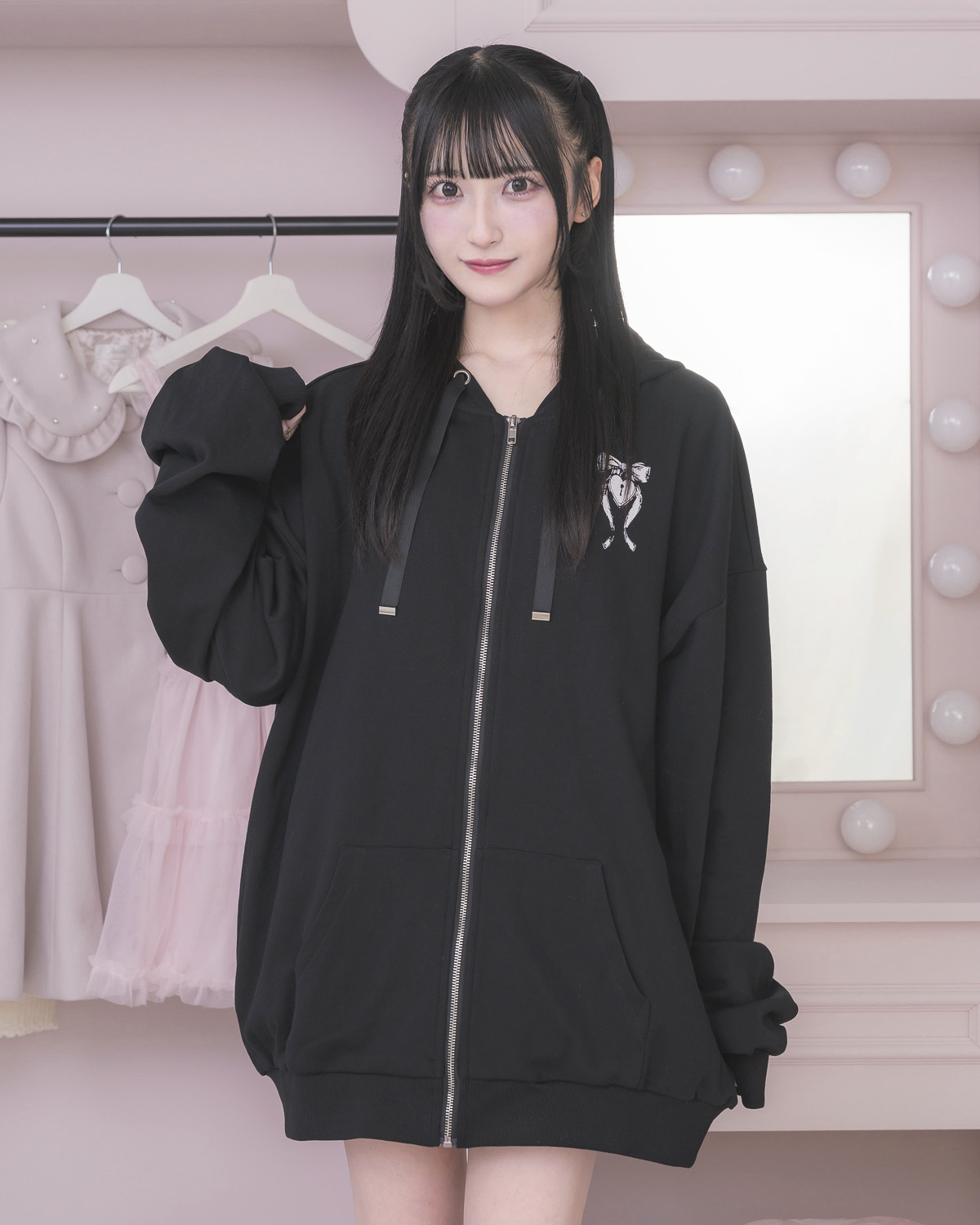 バッククロスオーバーサイズパーカー