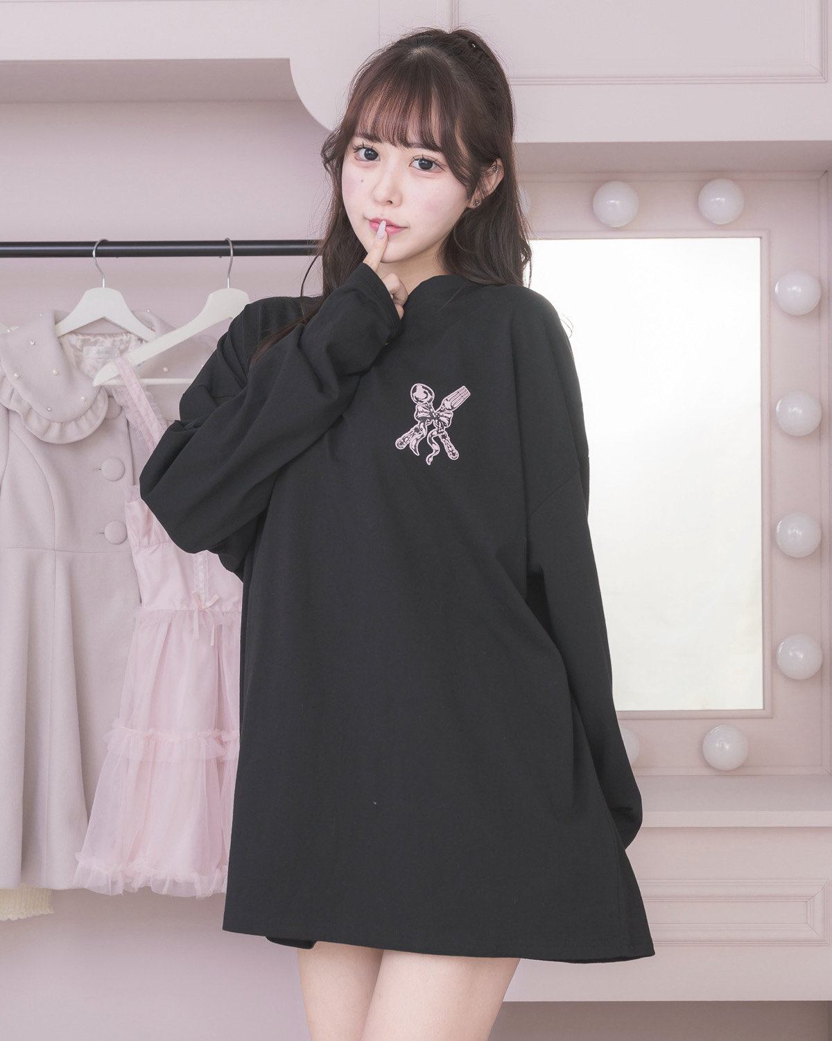 モデル身長:157cm/着用カラー:ブラック