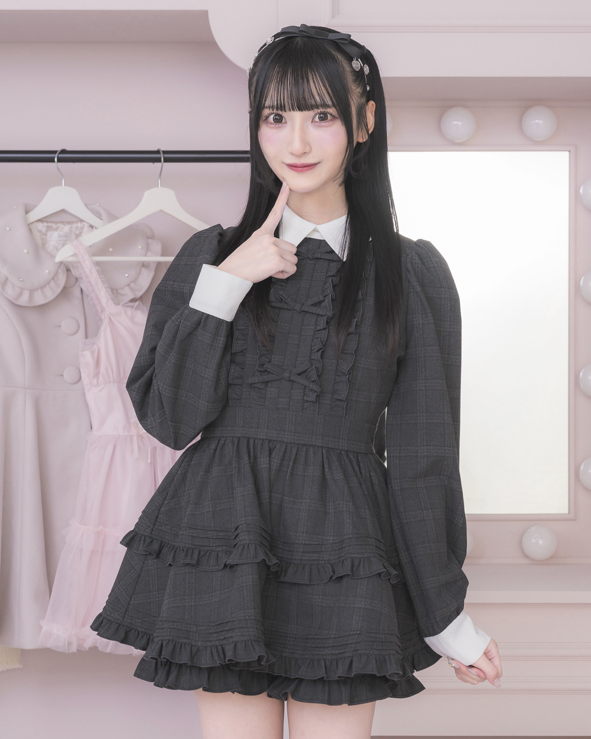 モデル身長:157cm/着用カラー:ブラックチェック