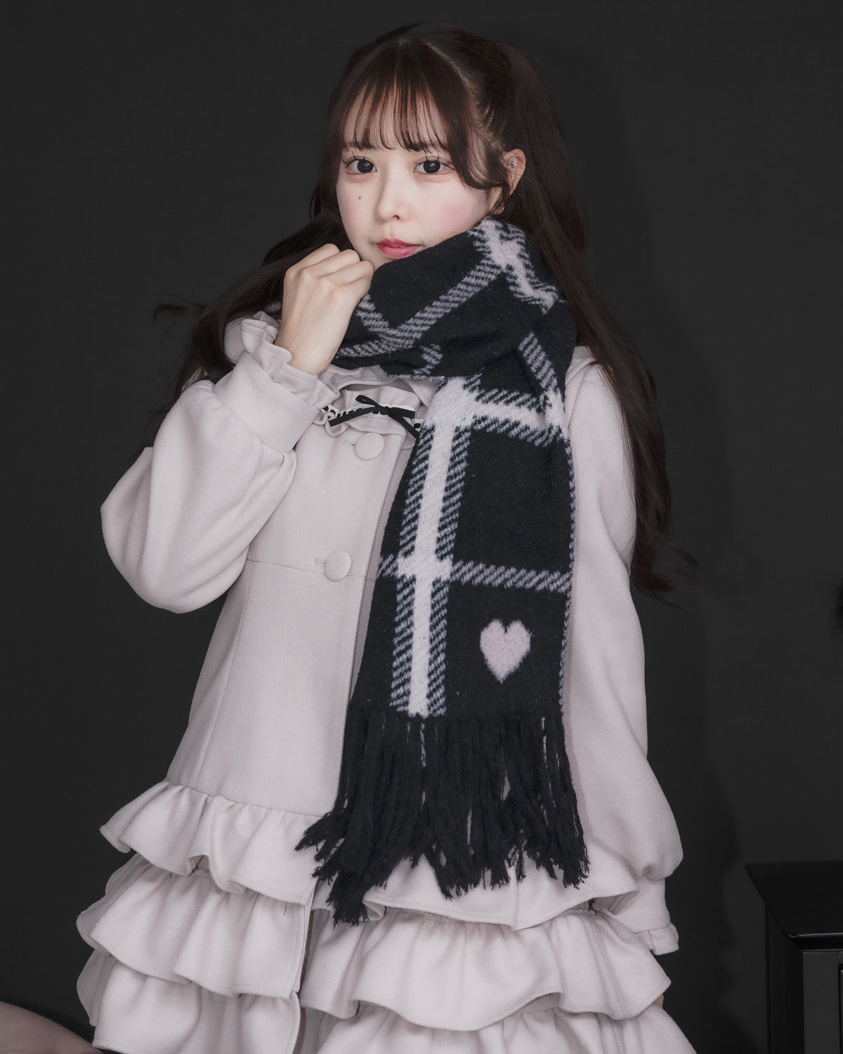 pium ピウム ハートチェックマシュマロニットマフラー ホワイト ハートチェックマシュマロニットマフラー – pium