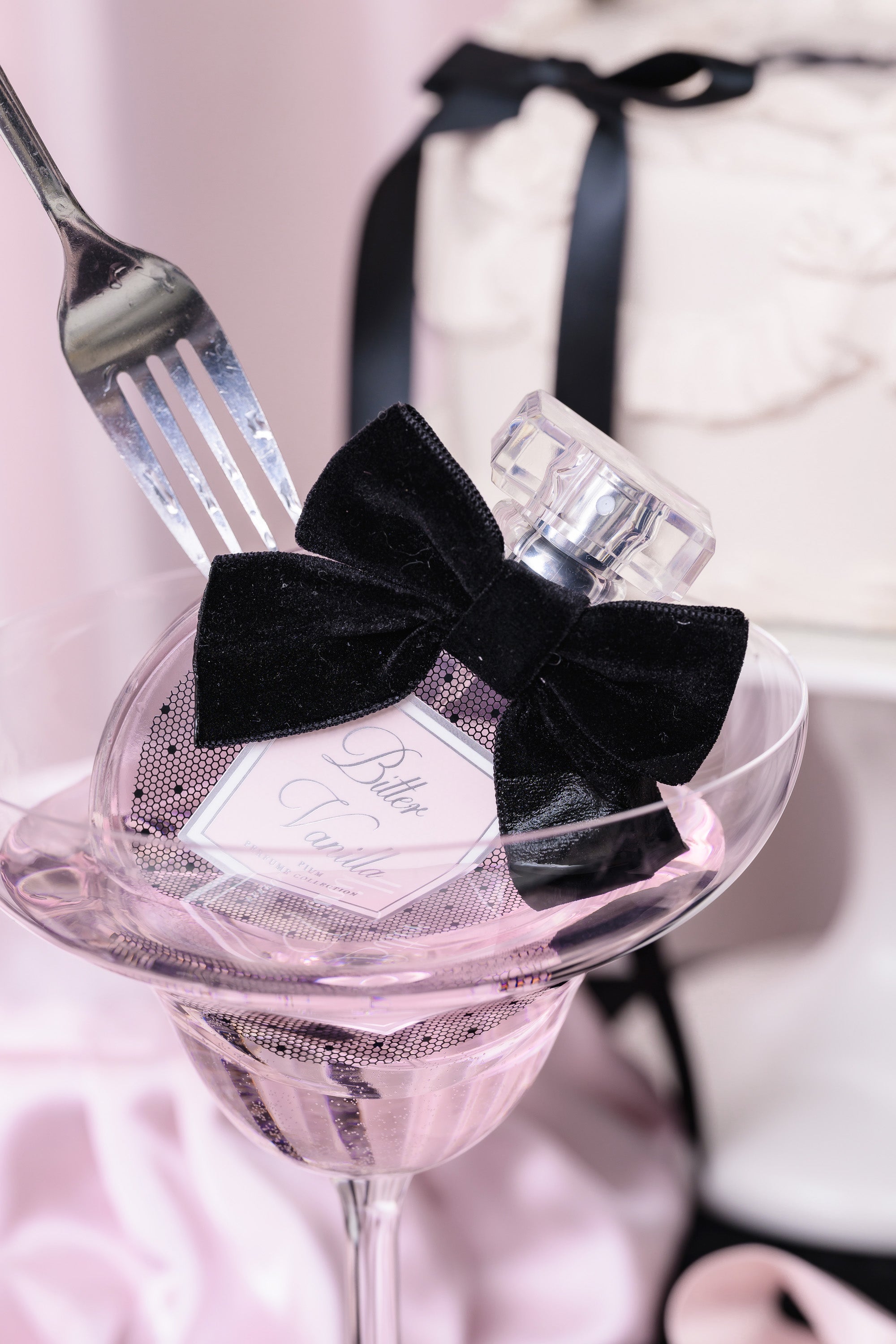 Bitter Vanilla Perfume – pium