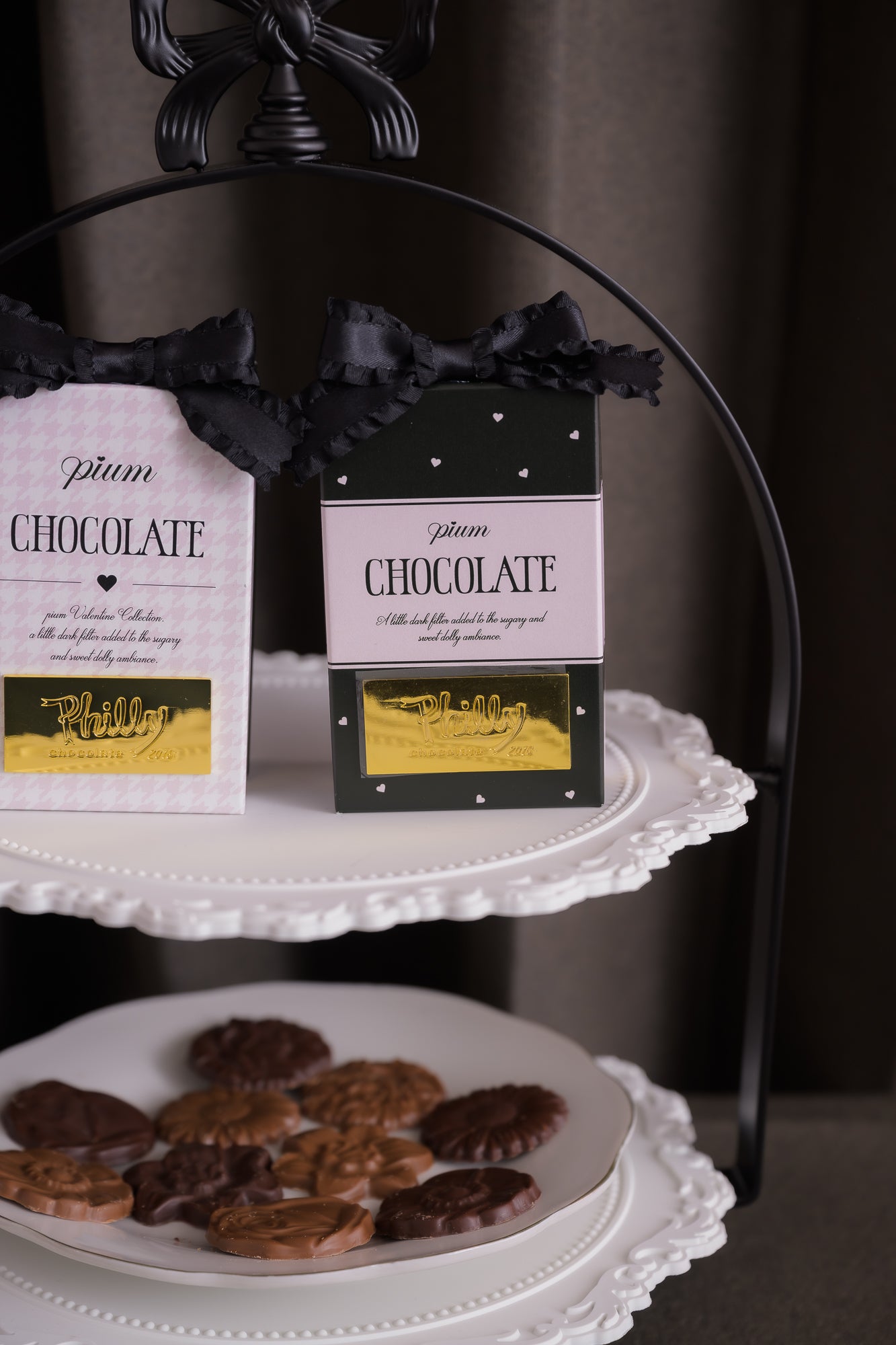 pium ribbon chocolate box